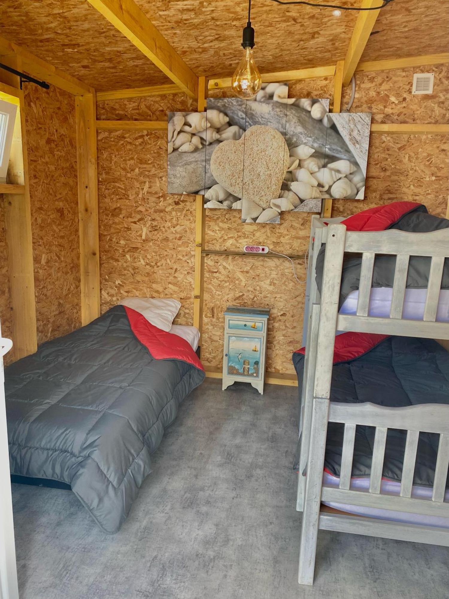 Cabane Randonneurs Camoël Buitenkant foto